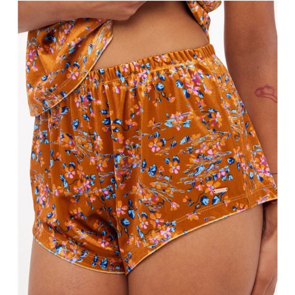 Savage x Fenty velvet shorts pajama loungewear rust orange floral NWT Sz 12/14 L